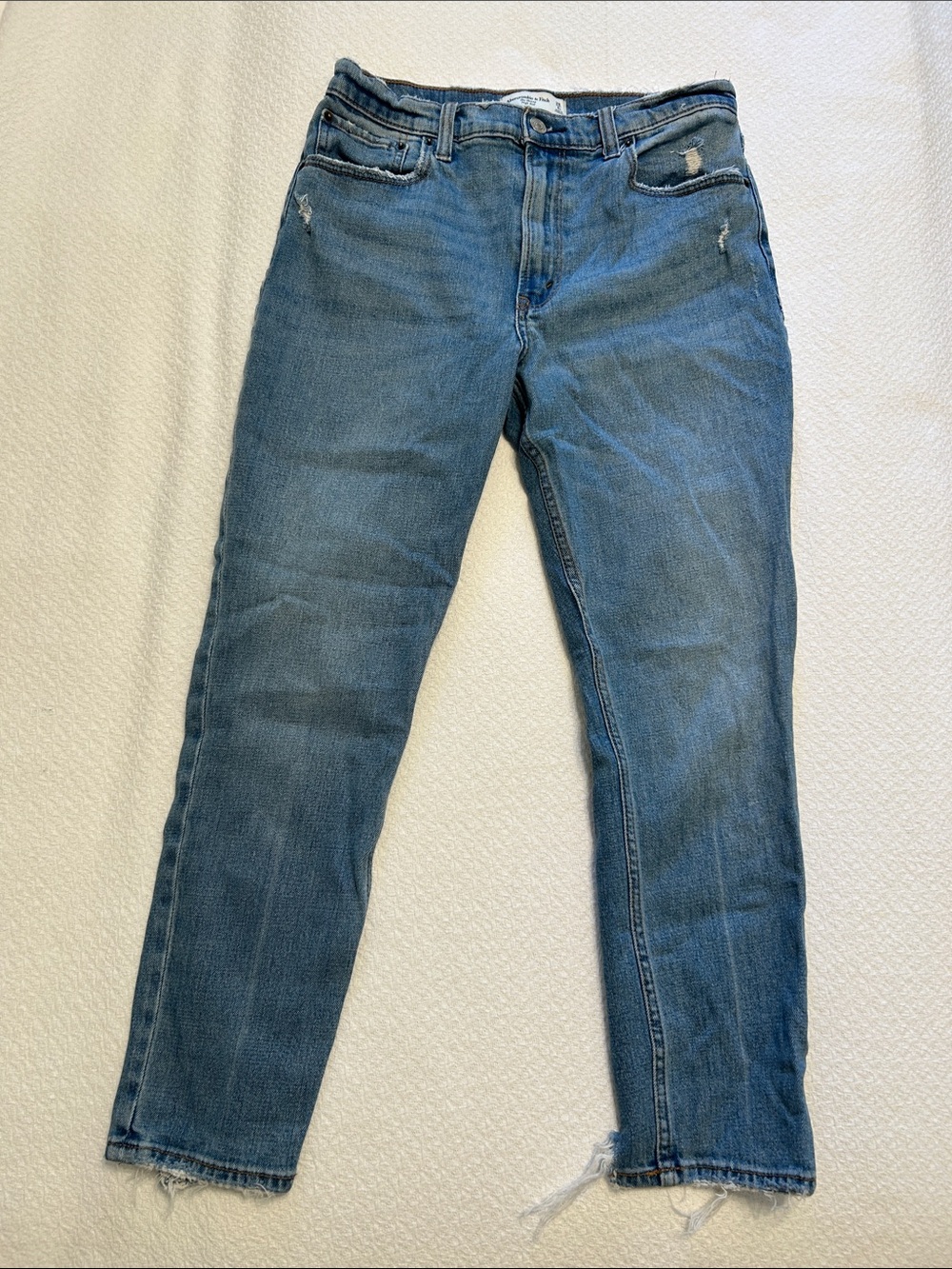 Abercrombie & Fitch Skinny High-Rise Women’s Jeans in Medium Blue Wash